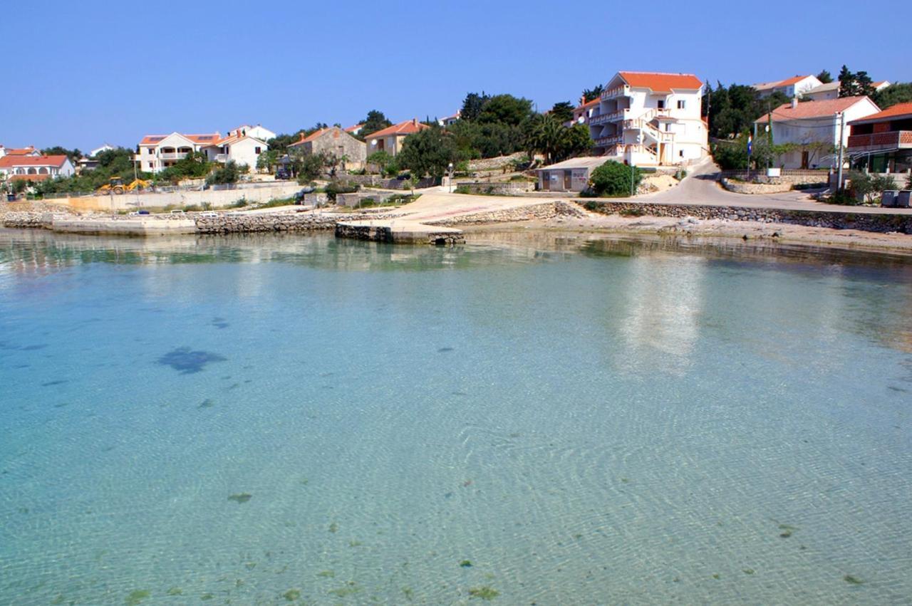 Apartments By The Sea Jakisnica, Pag - 21384 Lun  Zewnętrze zdjęcie